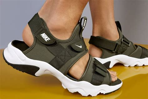 dekamarkt nike schoenen|beste Nike sandalen.